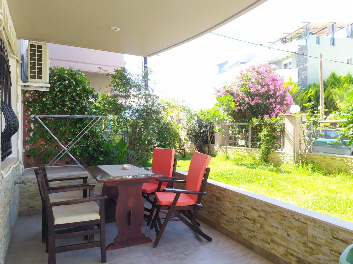Néa Péramos Iro Apartments מראה חיצוני תמונה