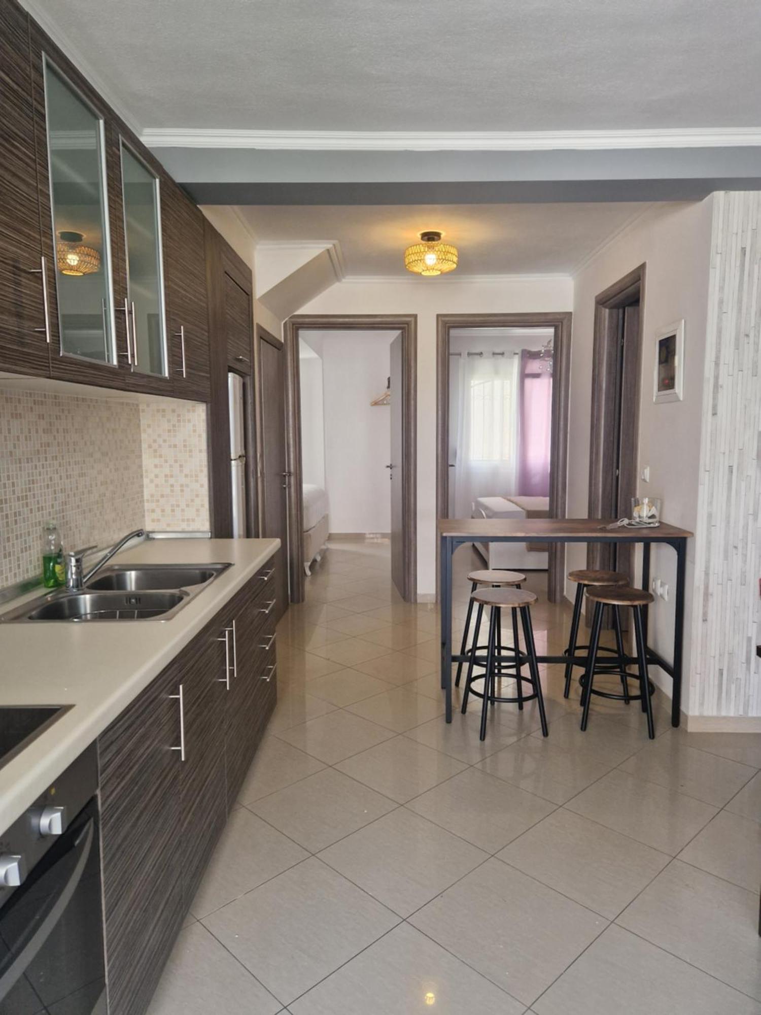 Néa Péramos Iro Apartments מראה חיצוני תמונה