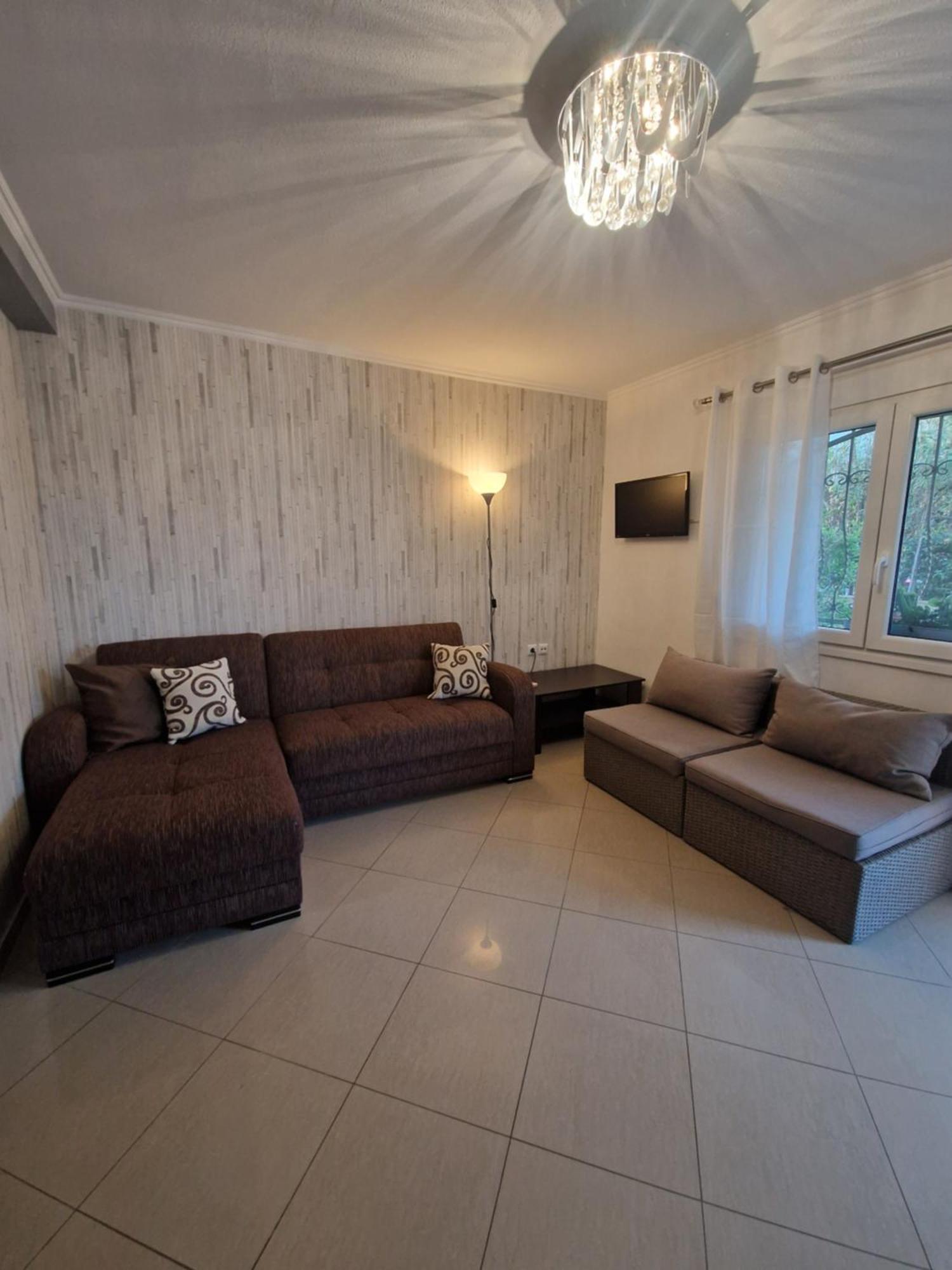 Néa Péramos Iro Apartments מראה חיצוני תמונה
